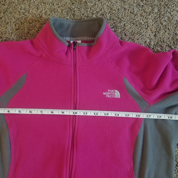 The North Face lightweight fleece jacket - Picture 6 of 6